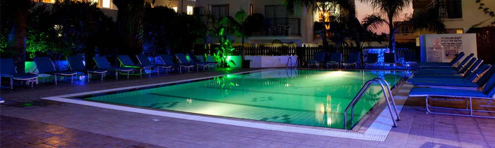 pool-at-night